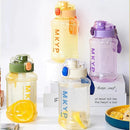 Garrafa de água de plástico de galão resistente a quedas e compressão de grande capacidade 880ml