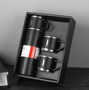 Caneca Kit Garrafa Térmica Vacuum Bottle Inox 500ml + Xícaras Bebidas Fria ou Quente