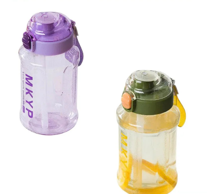 Garrafa de água de plástico de galão resistente a quedas e compressão de grande capacidade 880ml