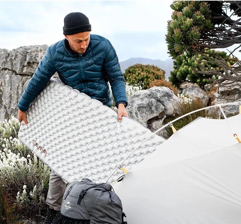 Naturehike Colchão inflável para acampamento 3.2/5.8 R Value Ultraleve para acampamento ao ar livre Colchão portátil dobrável para dormir