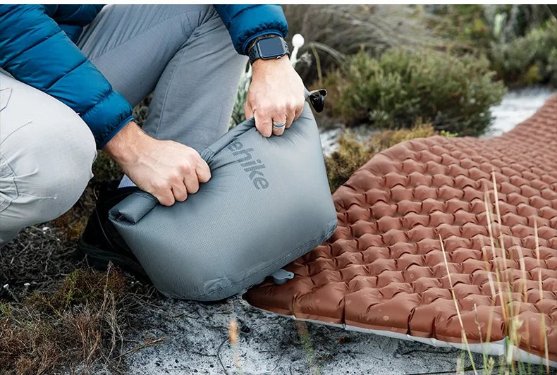 Naturehike Colchão inflável para acampamento 3.2/5.8 R Value Ultraleve para acampamento ao ar livre Colchão portátil dobrável para dormir