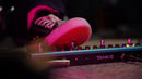 Pedal multiefeitos Tank-G recarregável, com 36 presets, 9 slots para pré-amplificadores, 8 slots para gabinetes IR e 3 efeitos de modulação/delay/reverb.