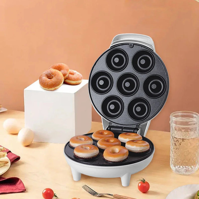 Mini máquina elétrica para fazer donuts e rosquinhas com 7 furos nas voltagens 110V e 220V com potencia de 1200W, utensílio de cozinha, Confeitaria, Culinária e doceria
