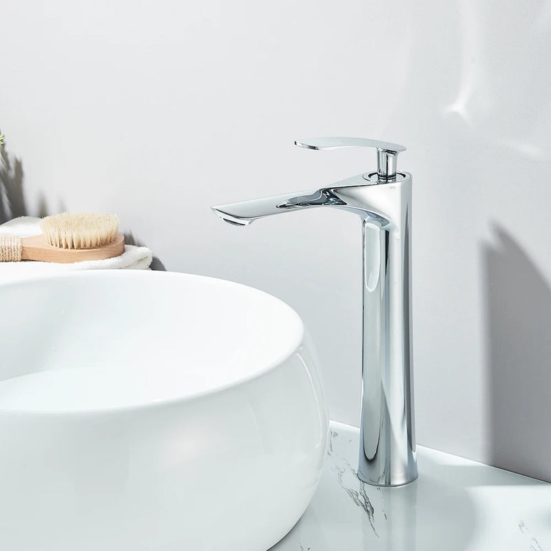 SHBSHAIMY Torneira de pia de banheiro quadrada moderna com núcleo de latão, torneira de água quente e fria, modelo alto/baixo, dourada, montada no deck